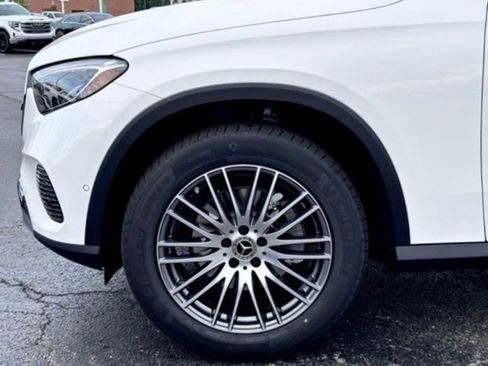 New 2026 Mercedes-Benz GLC 300 4MATIC image 8