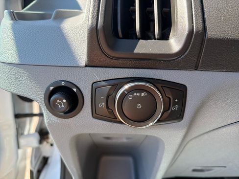 Used 2018 Ford Transit 350 XL RWD image 12