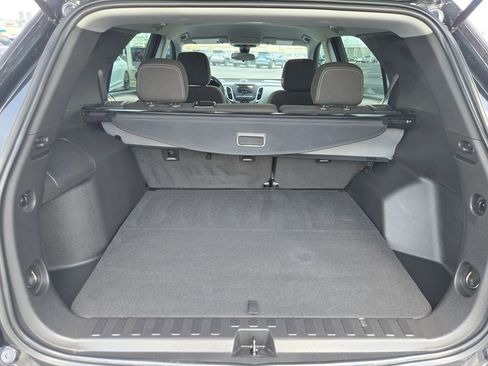 Used 2023 Chevrolet Equinox LS FWD image 21