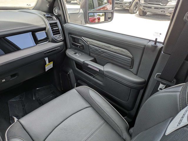 New 2026 RAM 3500 Limited AWD/4WD image 17