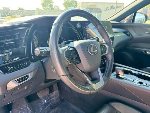 Used 2023 Lexus RX 350 FWD w/ Cold Area Package image 21