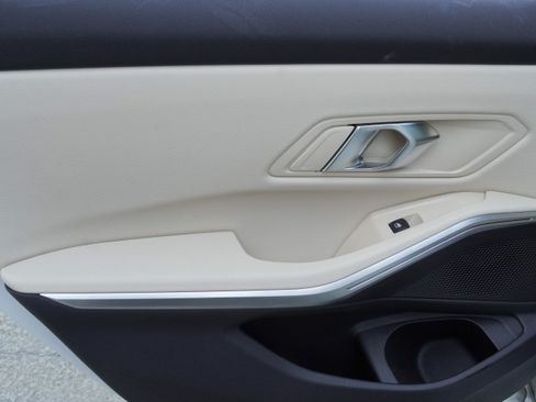 Certified 2024 BMW 330i Sedan RWD image 31