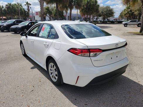 Used 2026 Toyota Corolla LE image 4