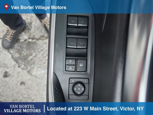 Used 2025 Toyota RAV4 XLE w/ Weather Package image 11