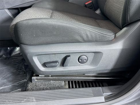 Certified 2023 Nissan Rogue SV FWD image 19