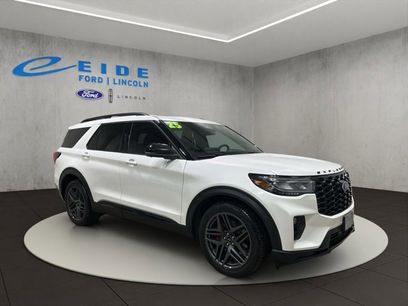 Used 2025 Ford Explorer ST