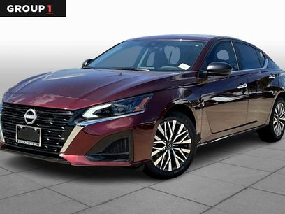 New 2025 Nissan Altima 2.5 SV