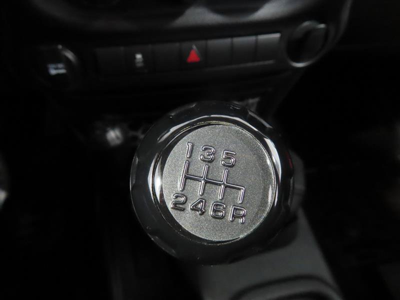 Used 2015 Jeep Wrangler Sport AWD/4WD image 23