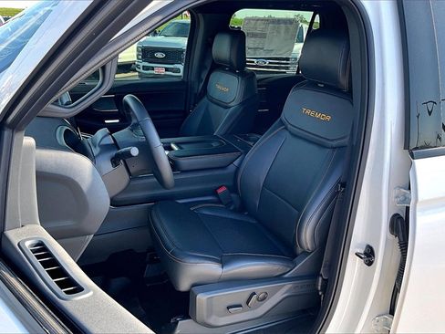 New 2025 Ford Expedition Tremor image 8