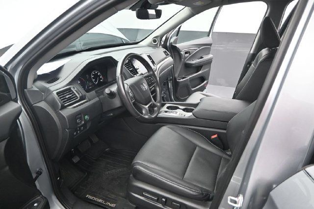 Used 2025 Honda Ridgeline RTL image 6