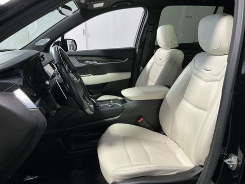 Used 2024 Cadillac XT6 Sport AWD/4WD image 14
