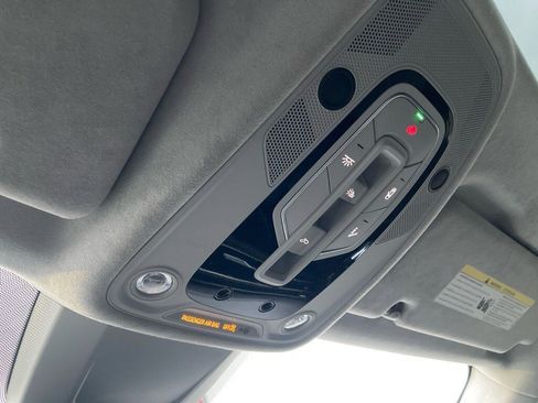 Used 2019 Audi Q8 Prestige w/ Luxury Package image 25