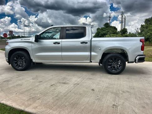 Used 2022 Chevrolet Silverado 1500 Custom w/ LPO, Dark Essentials Package RWD image 4