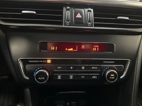 Used 2016 Kia Optima EX image 32