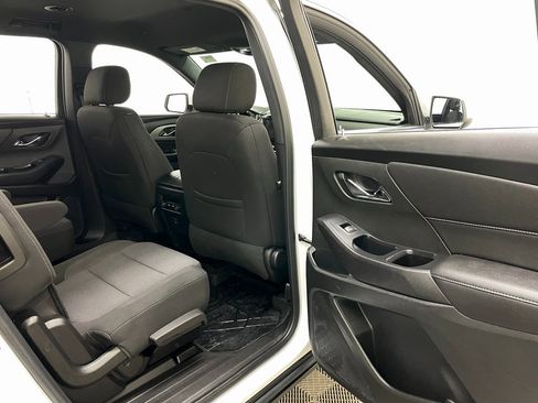 Certified 2022 Chevrolet Traverse LT image 41