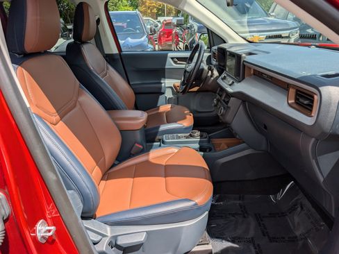 Used 2022 Ford Maverick Lariat FWD image 12