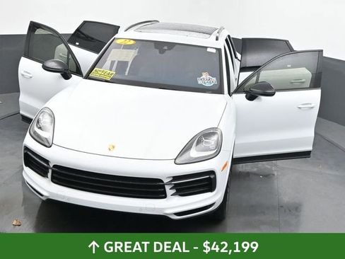 Used 2022 Porsche Cayenne image 62