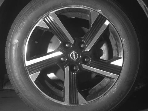 Used 2025 Nissan Sentra SV FWD image 13