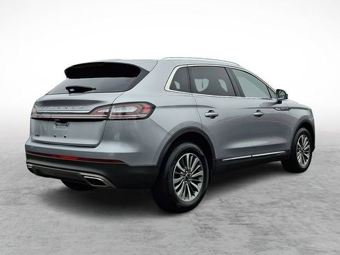 Used 2022 Lincoln Nautilus AWD w/ Premium Package image 6