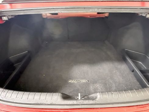 Used 2025 Hyundai Elantra SEL FWD image 34