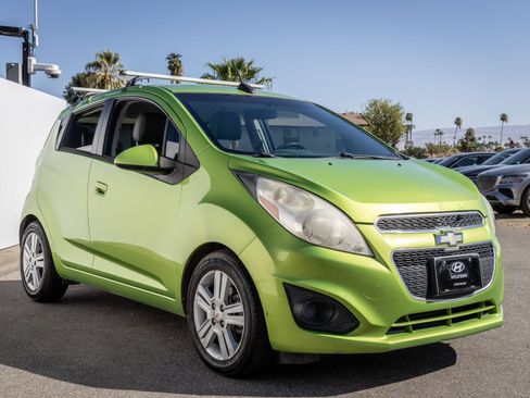 Used 2015 Chevrolet Spark LT FWD image 8