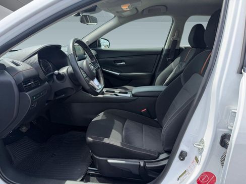 Used 2023 Nissan Sentra SR w/ Trunk Package FWD image 5