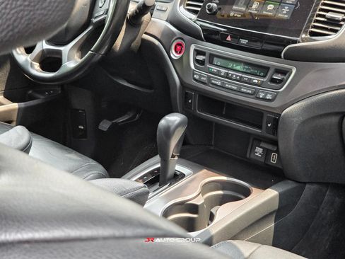 Used 2020 Honda Pilot EX-L image 40