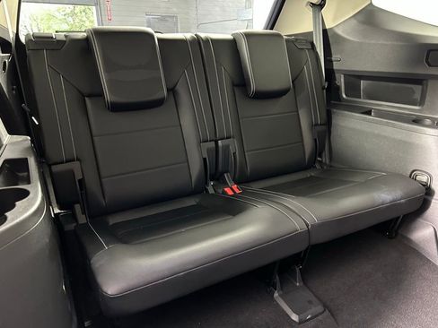 Used 2023 Volkswagen Atlas SEL AWD/4WD image 14