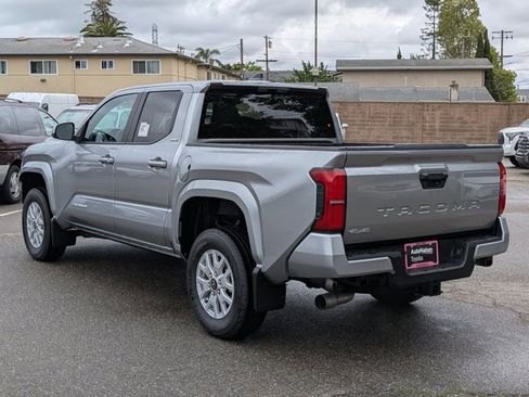 New 2026 Toyota Tacoma SR5 AWD/4WD image 8