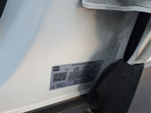 Used 2025 Chevrolet Trax LT image 26