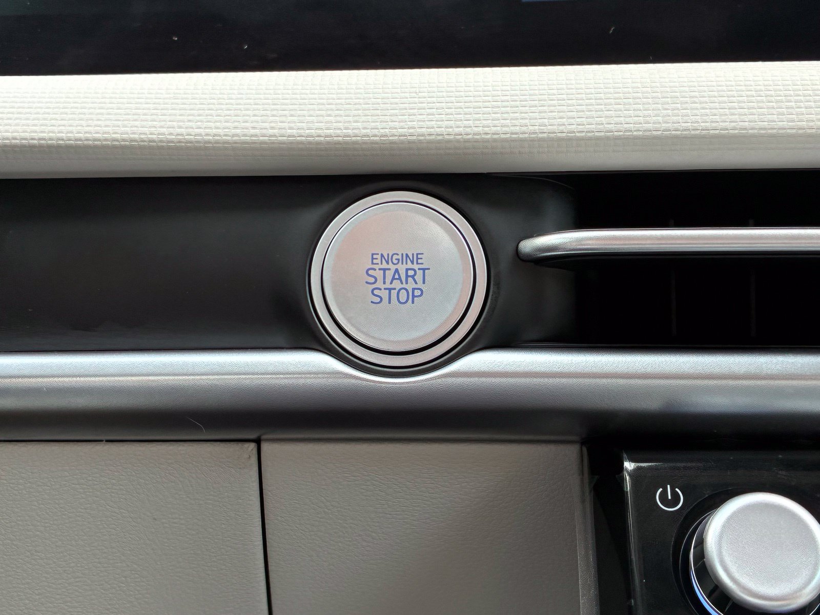 Used 2026 Hyundai Tucson SEL Plus FWD image 23