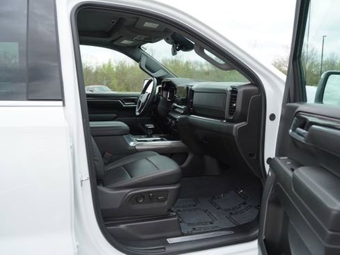 Used 2025 Chevrolet Silverado 1500 LTZ w/ LTZ Premium Package image 21