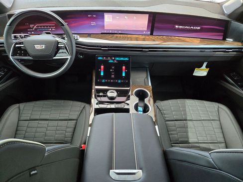 New 2026 Cadillac Escalade ESV Platinum Sport w/ LPO, ONYX Package AWD/4WD image 13
