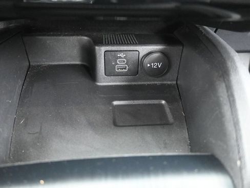 Used 2024 Ford Escape ST-Line w/ Tech Pack #1 AWD/4WD image 18