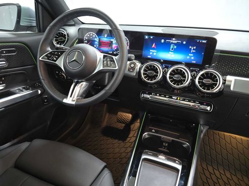 Certified 2026 Mercedes-Benz GLB 250 4MATIC image 11
