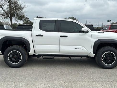 New 2026 Toyota Tacoma TRD Off-Road image 10