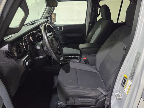 Used 2022 Jeep Wrangler Unlimited Sport AWD/4WD image 21