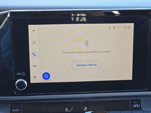 Used 2025 Toyota Camry LE image 17