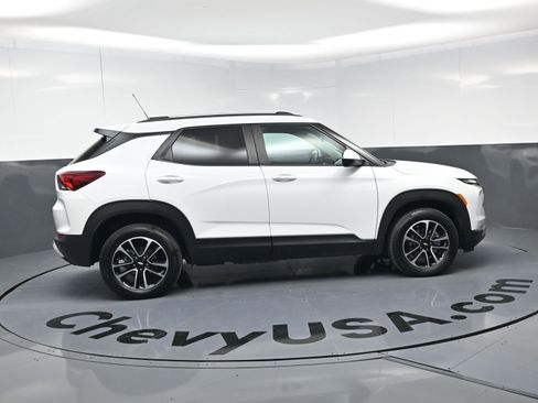 Certified 2024 Chevrolet TrailBlazer LT image 10