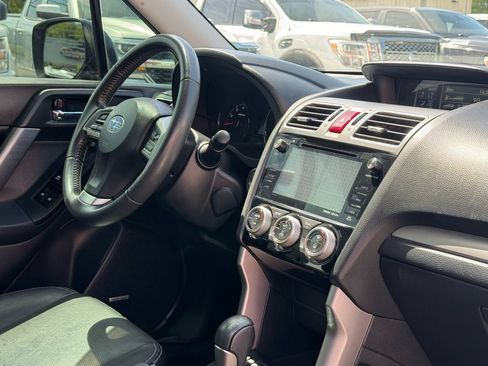 Used 2016 Subaru Forester 2.5i Touring AWD/4WD image 20