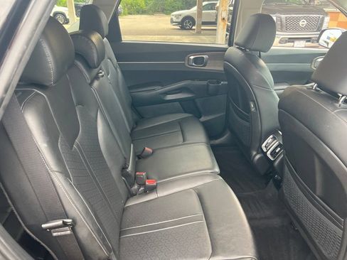 Used 2022 Kia Sorento S AWD/4WD image 14