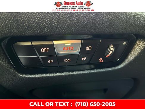 Used 2021 BMW 330i xDrive Sedan w/ Convenience Package image 22