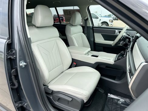 Used 2026 Hyundai Santa Fe SEL AWD/4WD image 25