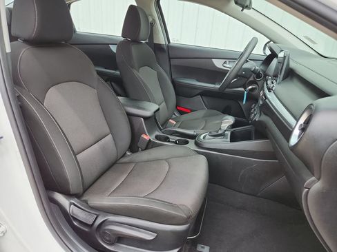 Used 2023 Kia Forte LXS FWD image 15