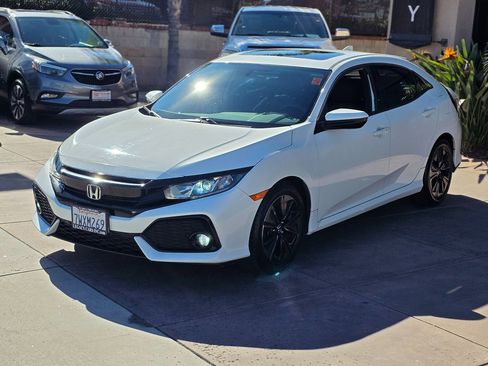 Used 2017 Honda Civic EX image 7