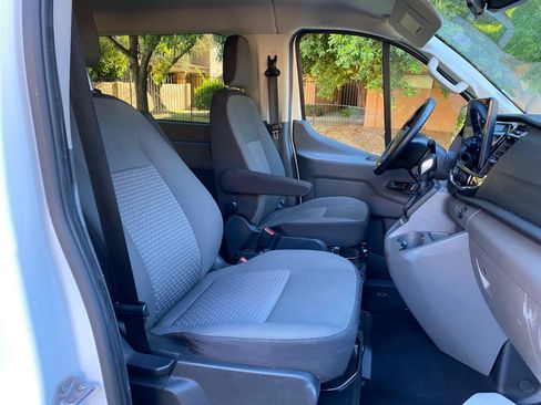 Used 2024 Ford Transit 350 XLT RWD image 31