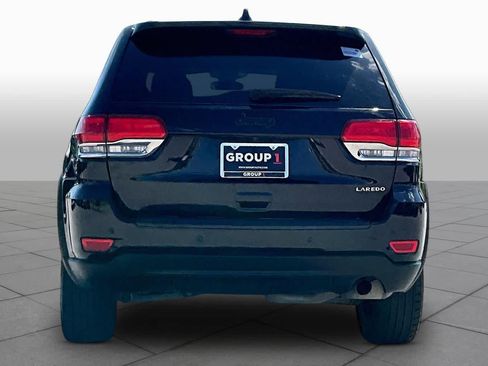 Used 2018 Jeep Grand Cherokee Laredo RWD image 5