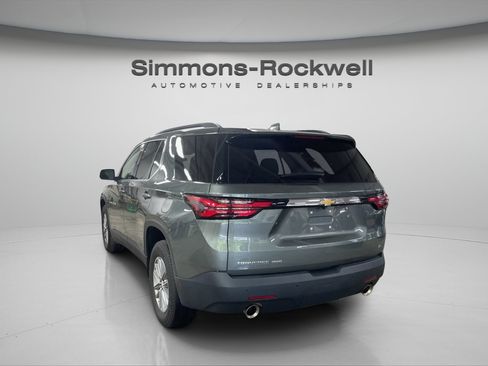 Used 2022 Chevrolet Traverse LT AWD/4WD image 3