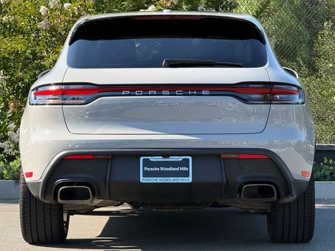 Used 2026 Porsche Macan AWD/4WD image 6