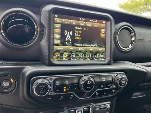 Certified 2021 Jeep Wrangler Unlimited Sahara image 33